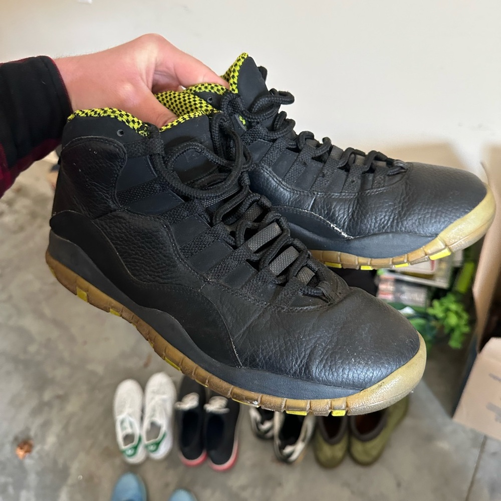 Men’s Jordan 10s (venom 10s) size 10.5